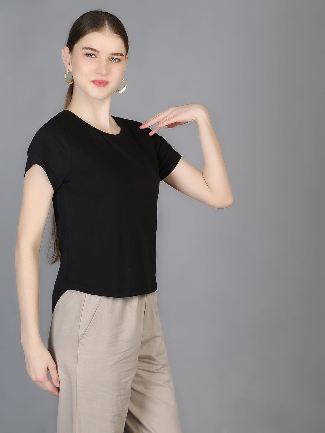 Women Black Simple T-shirt