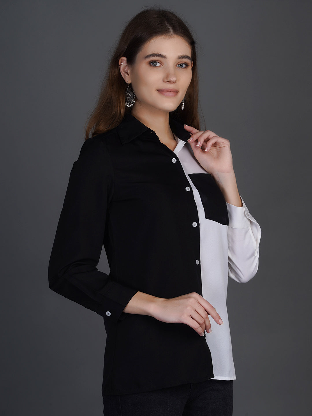 Colourblocked Spread Collar Long Sleeves Casual Shirt