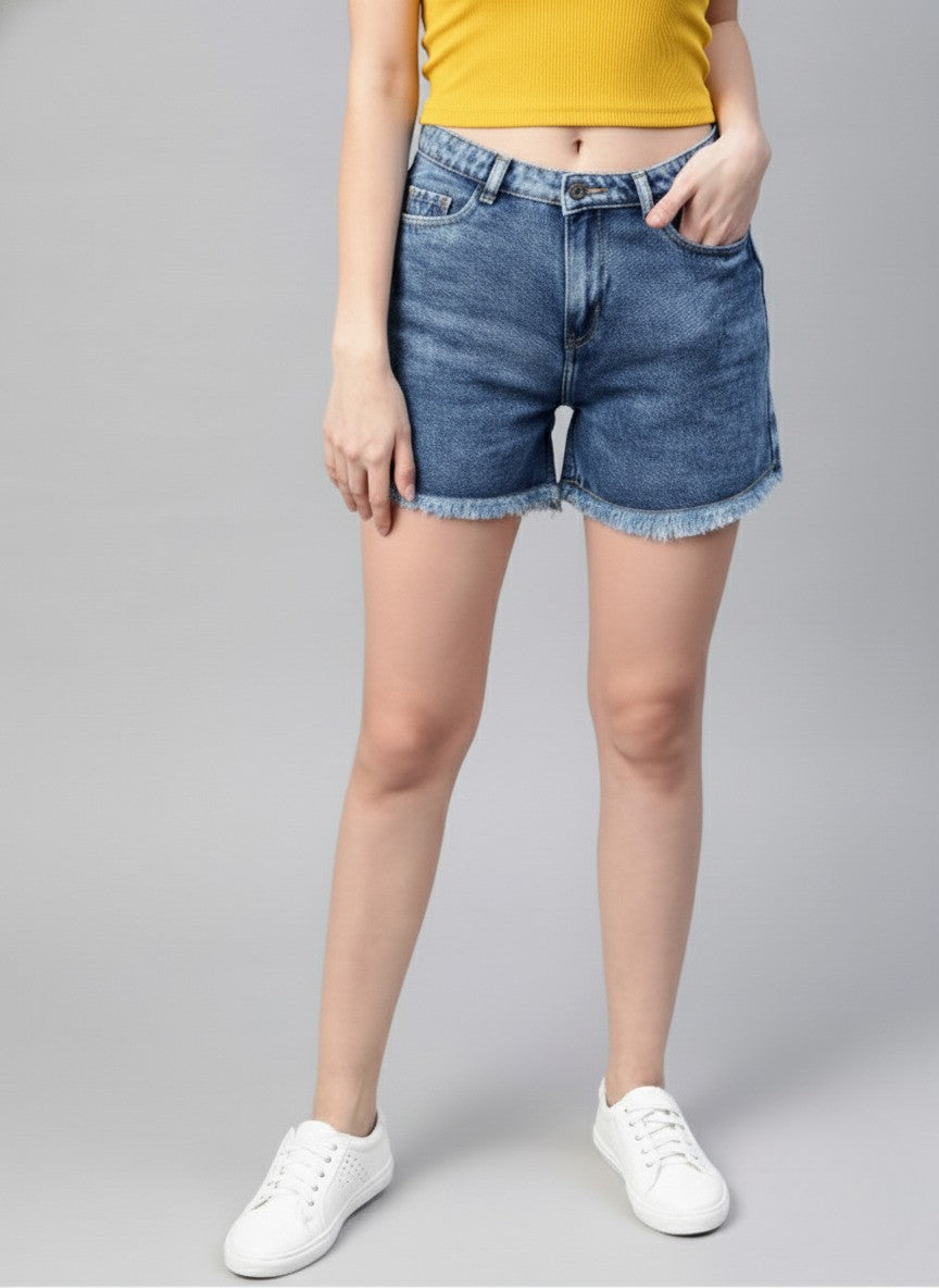 Women Blue Washed Loose Fit Mid-Rise Denim Shorts